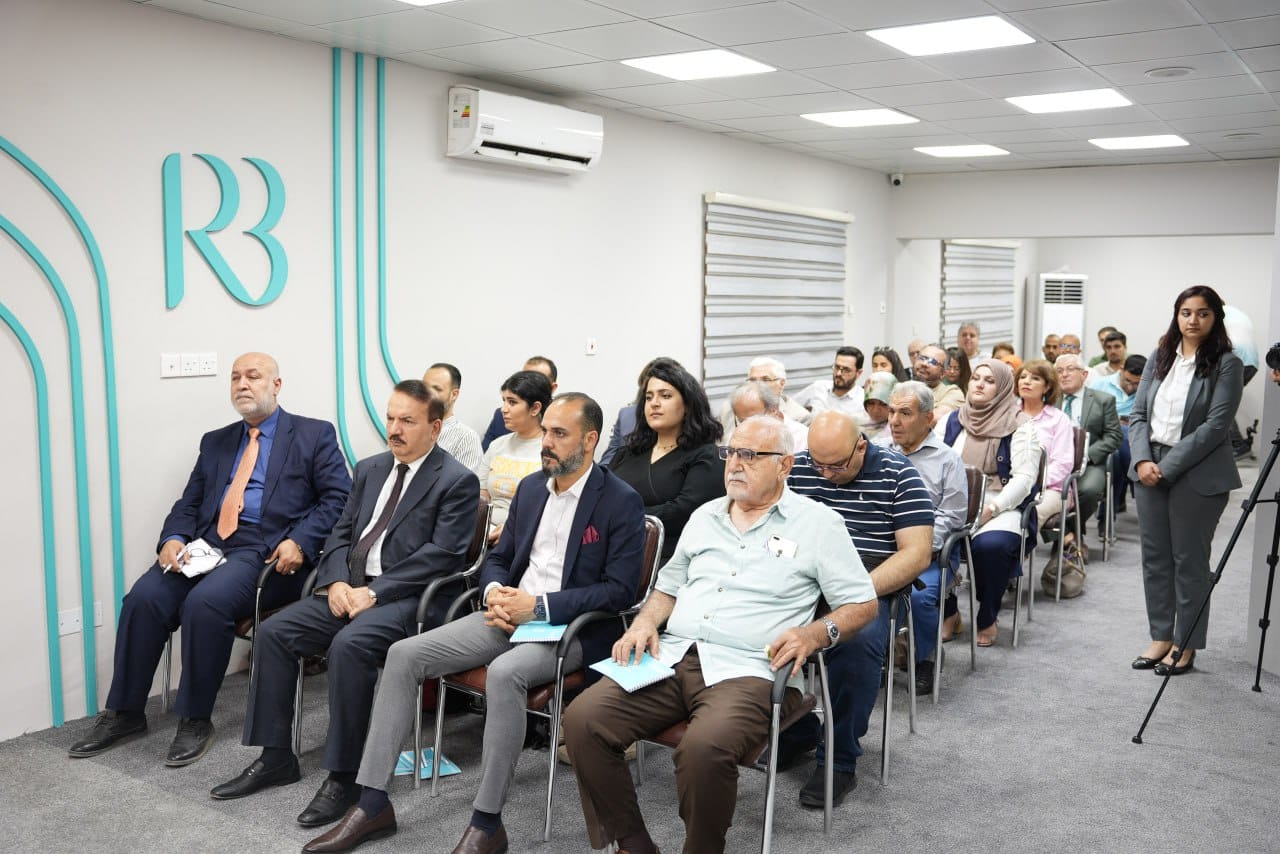 ضيف دار و مكتبة الرواق الكاتب و المؤلف الاستاذ زهير الجزائري