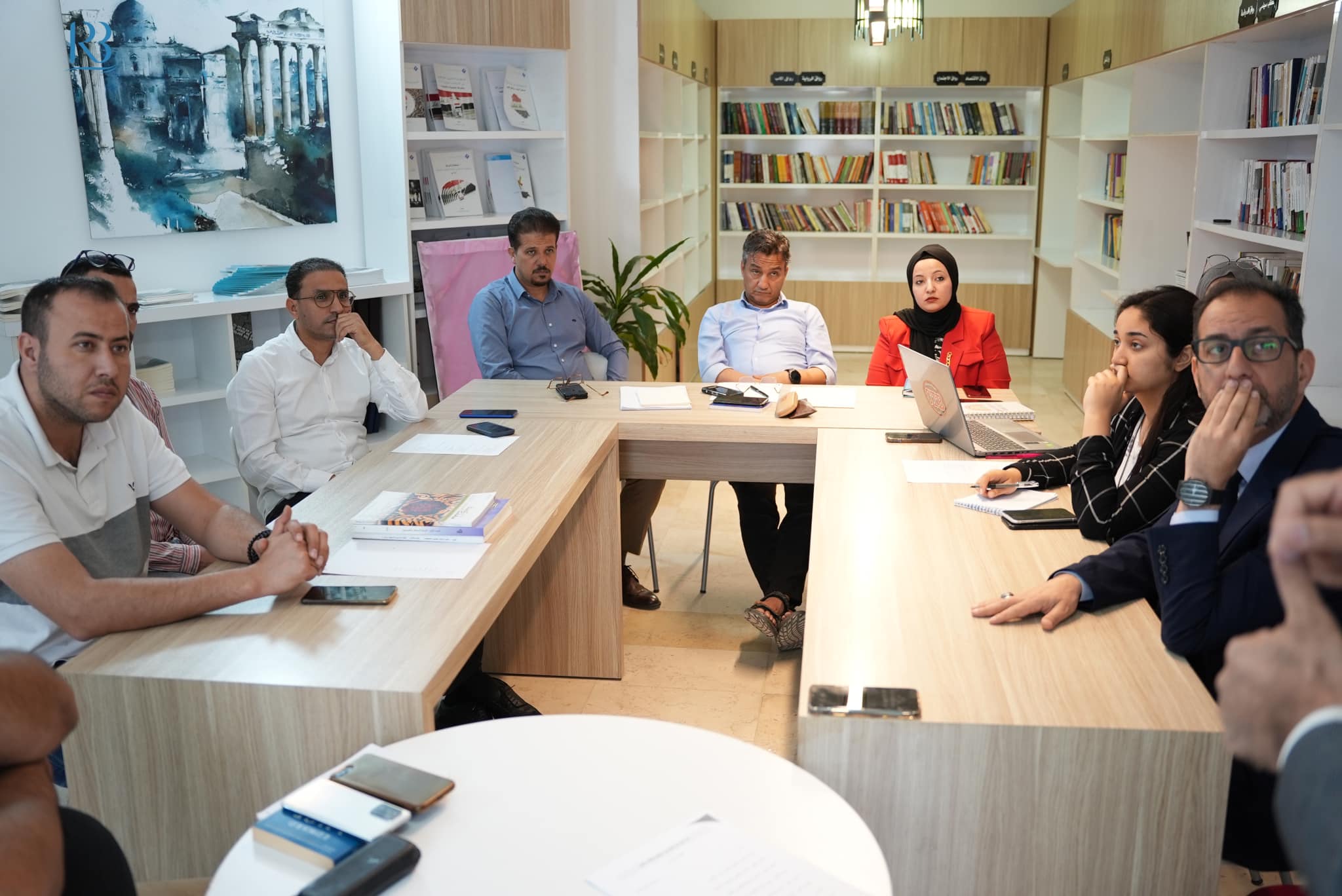 " حق العمل في العراق بين التنظيم والتقييد النقابي"