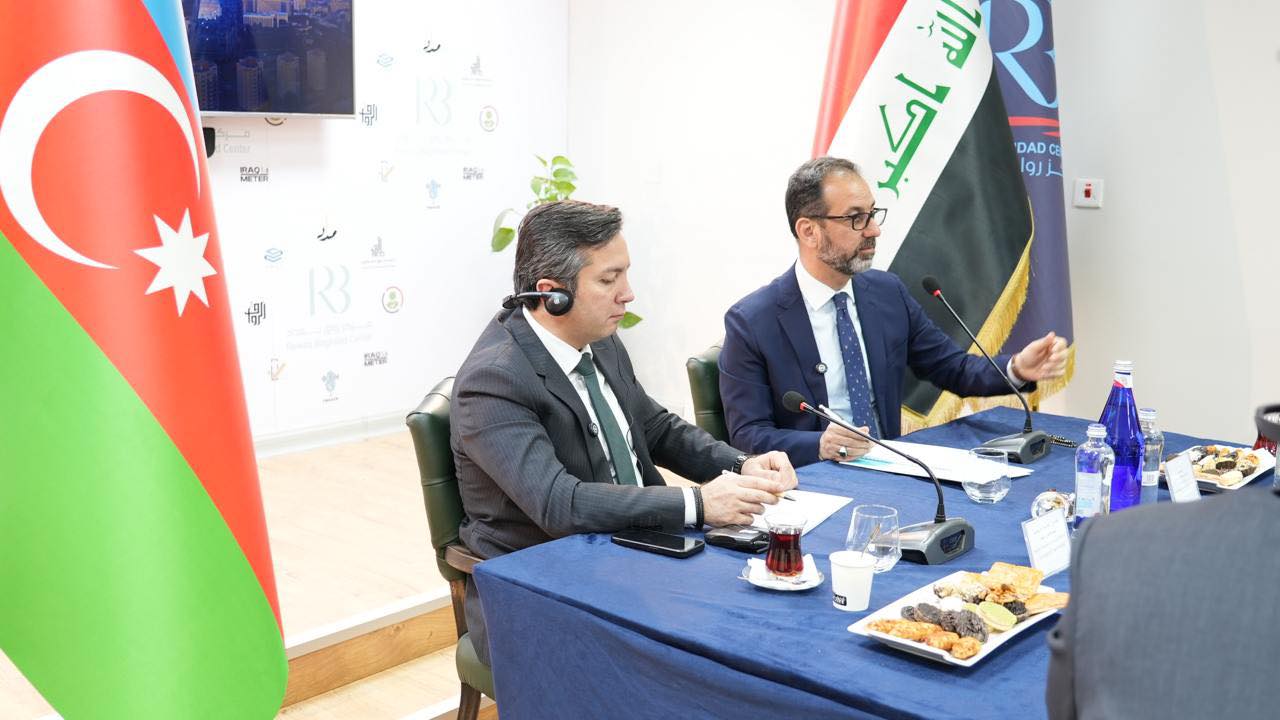 ندوة حوارية حول أولويات السياسة الخارجية الأذربيجانية