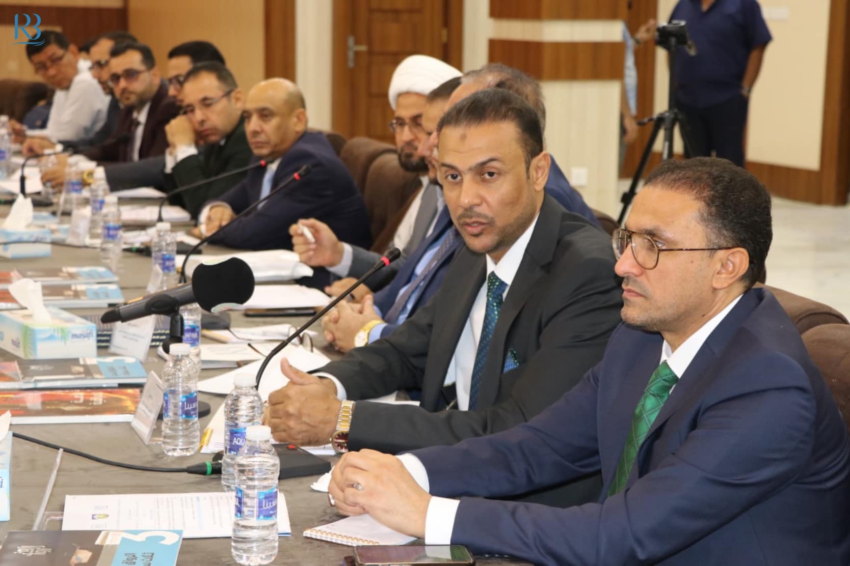 أقام مركز رواق بغداد للسياسات العامة الندوة الحوارية السابعة الخاصة بتقييم أداء دستور العراق لعام 2005 ،