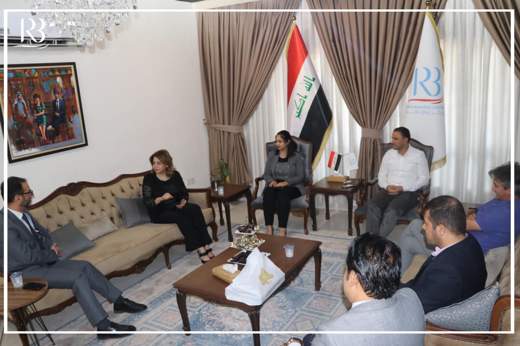 أستقبل رئيس مركز رواق بغداد للسياسات العامة الأستاذ عباس العنبوري القيادي في الإتحاد الوطني الكوردستاني والنائب السابق السيدة آلا طالباني