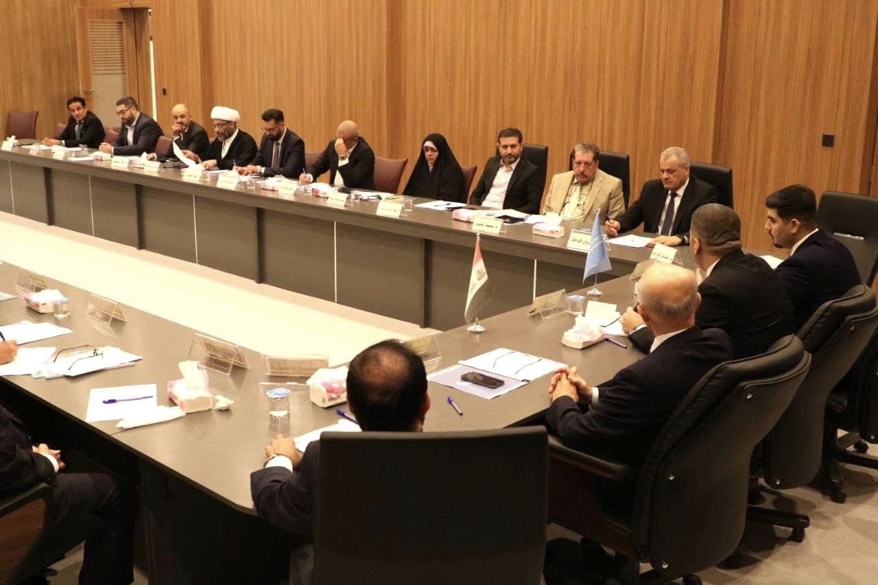 شارك مركز رواق بغداد ممثلاً بعضو مجلس ادارته الاستاذ احمد الحلو بالملتقى الحواري الذي أقامه مركز عشتار لدعم الديمقراطية بمدينة النجف الاشرف