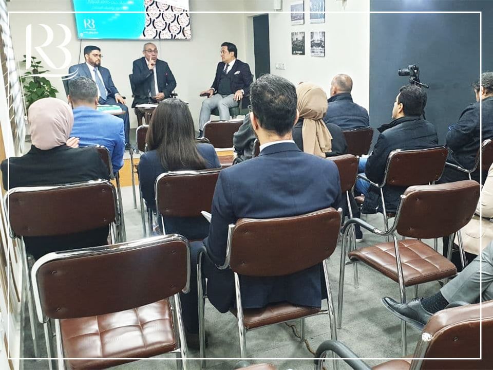 اقام مركز رواق بغداد للسياسات العامة ندوة حوارية تناولت الحديث عن "النصوص المحققة في مجلة المورد "