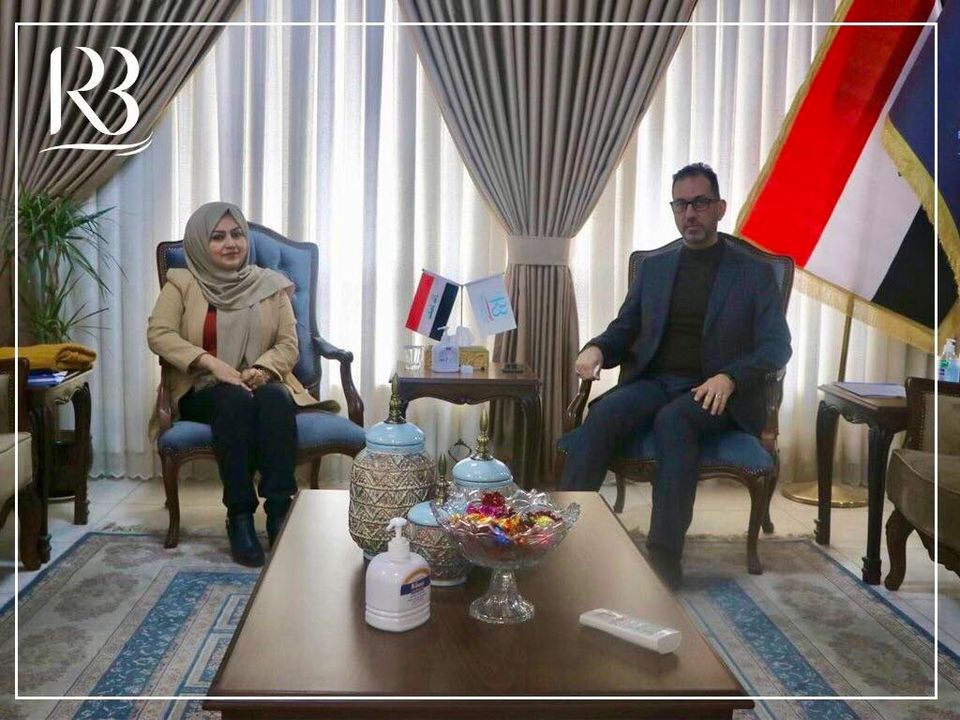 وقع مركز رواق بغداد للسياسات العامة مذكرة تفاهم مع رئيسة الهيئة الادارية لمنظمة النجدة الشعبية السيدة هناء حمود