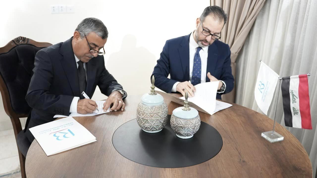 تم توقيع بروتوكول  العقود الخاصة بالفريق المنفذ لتقرير التنمية البشرية الوطني لعام2024