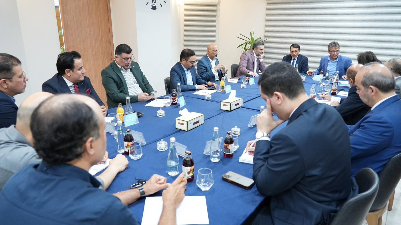 رواق بغداد يناقش بجلسة حوارية مفتوحة التحولات الإقليمية والدولية وانعكاساتها على العراق والمنطقة